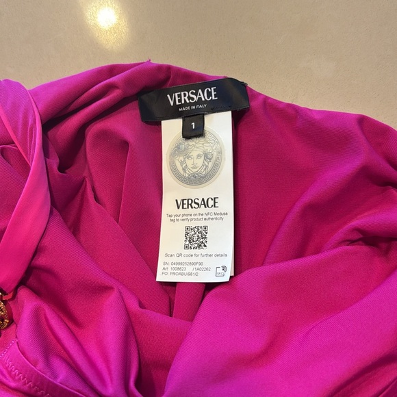 VERSACE SWIM one piece - Picture 3 of 3